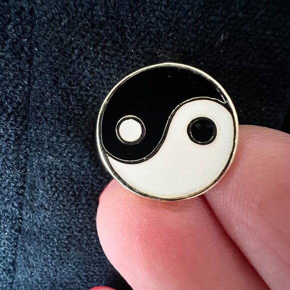 STAUD Black Velveteen Pencil Skirt w/ Yin Yang Buttons Size 4 - Picture 2 of 5